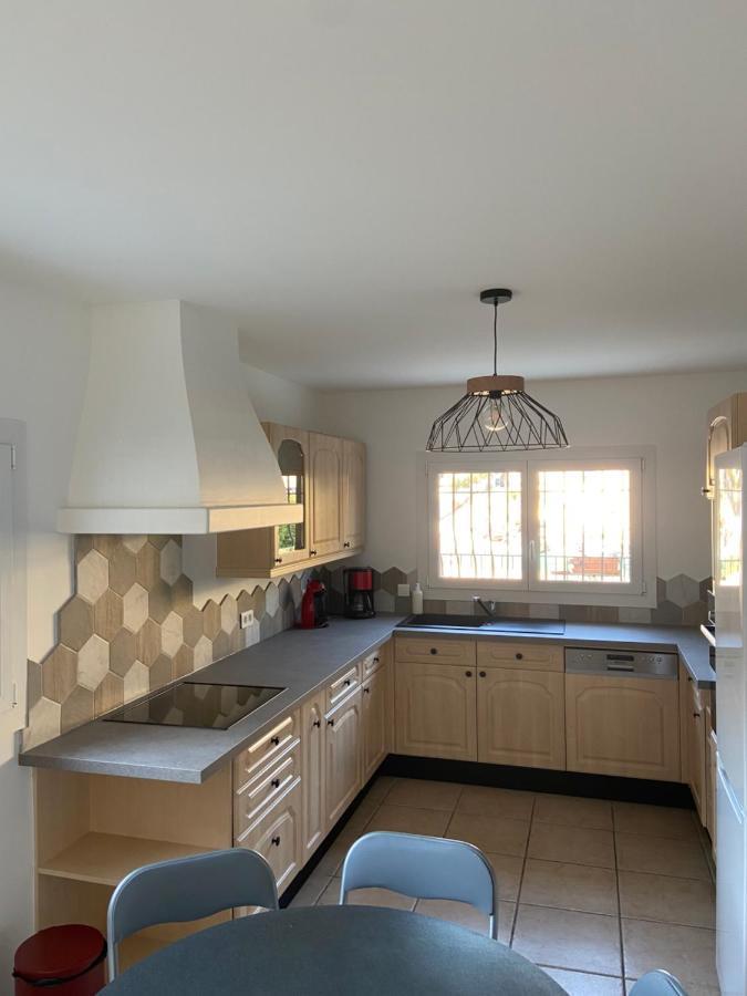 Tres Bel Appartement Entier Proche De La Mer 2 Chambres 1 Salon Vallauris Kültér fotó