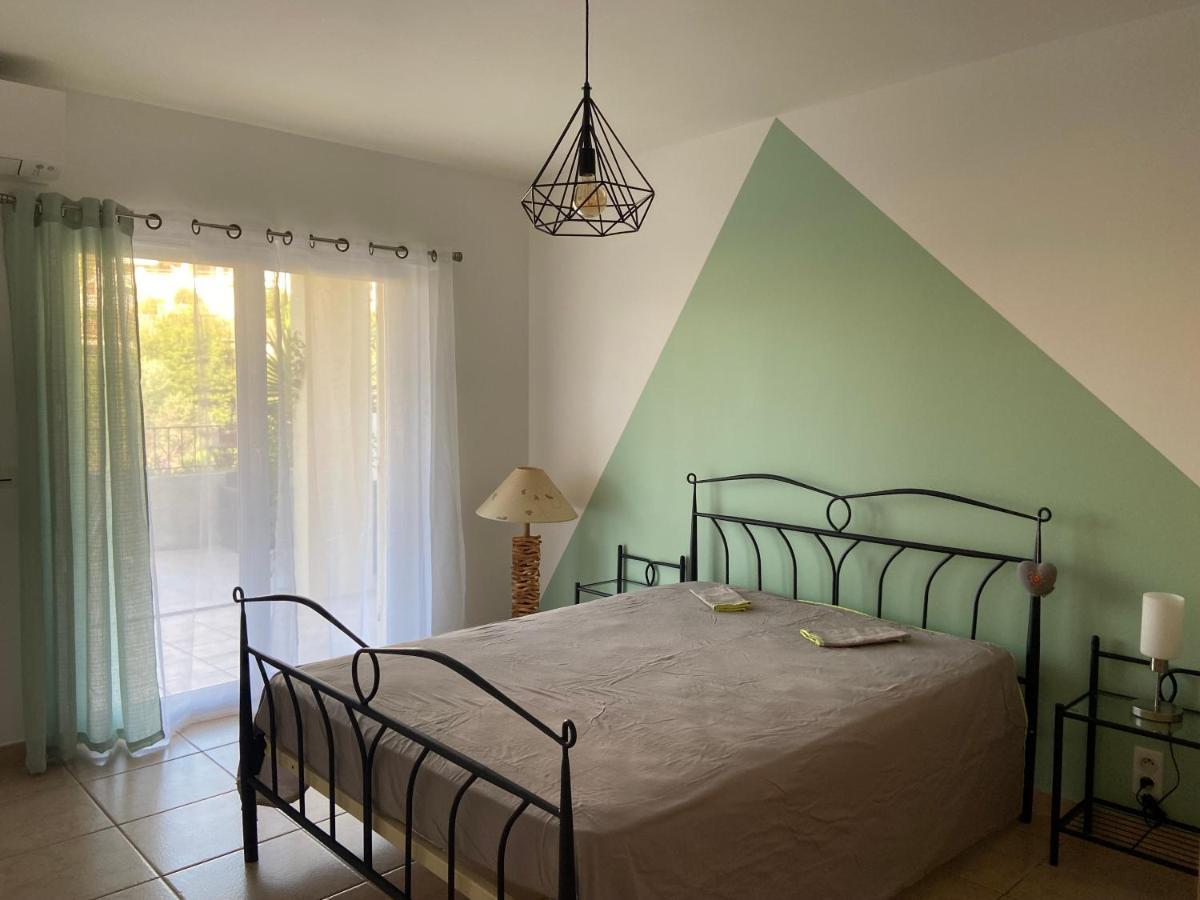 Tres Bel Appartement Entier Proche De La Mer 2 Chambres 1 Salon Vallauris Kültér fotó